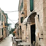 Bubalova Apartman *